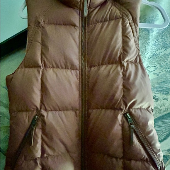 Ugg Puffer Down Vest Shearling Removable Collar zipper Pockets SZ Small EUC - Picture 8 of 13